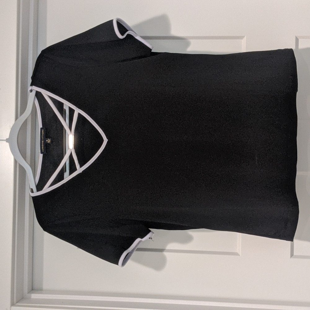 Adrienne Vittadini Woman's black blouse size M
